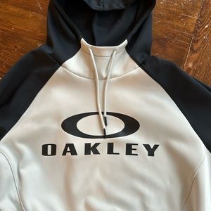 Oakley Scuba Hoodie in water repellent fabric